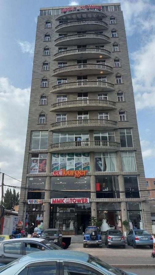 Yellow Apple Hotel Addis Abeba Esterno foto