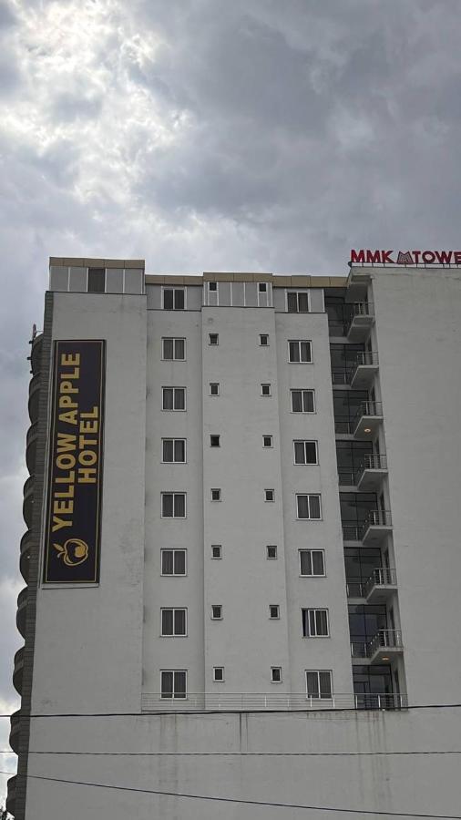 Yellow Apple Hotel Addis Abeba Esterno foto